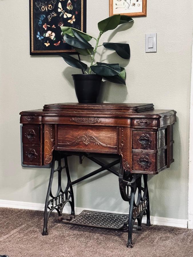 Mr. Mcgregor'S Garden Apartment Salem Bagian luar foto