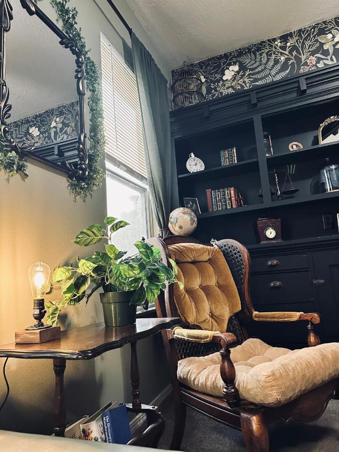 Mr. Mcgregor'S Garden Apartment Salem Bagian luar foto