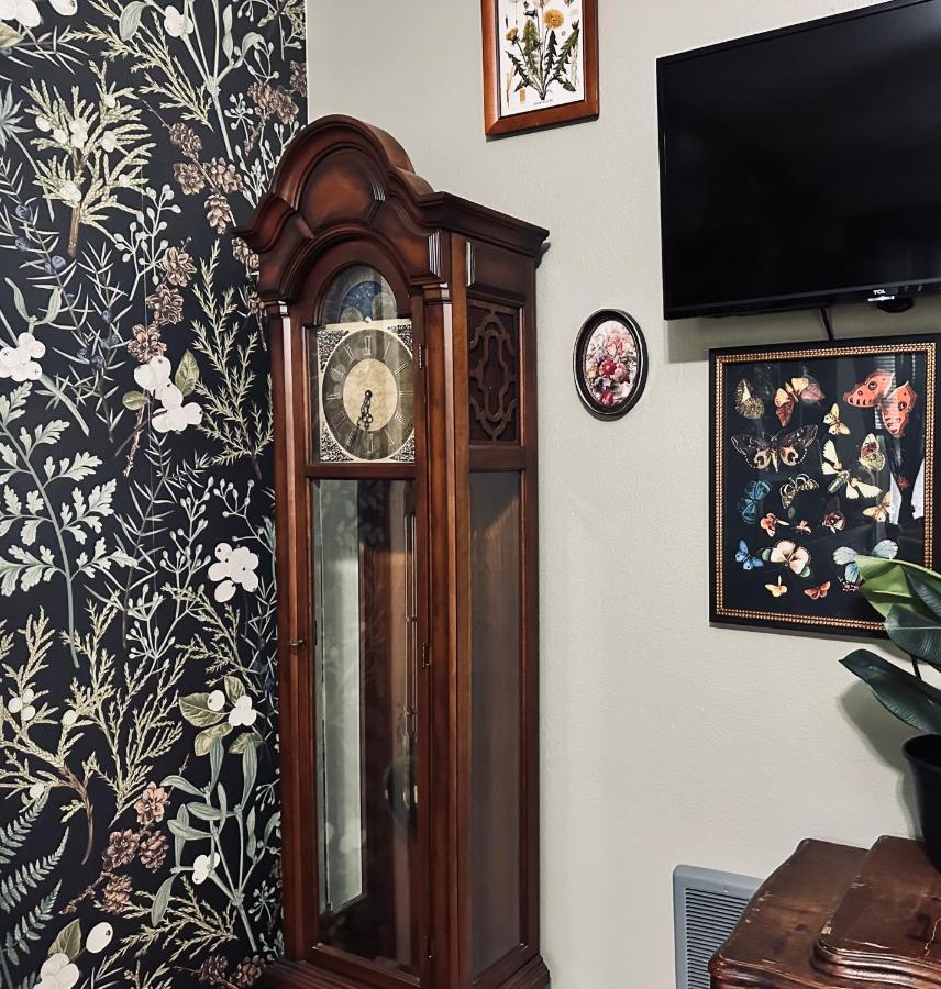 Mr. Mcgregor'S Garden Apartment Salem Bagian luar foto