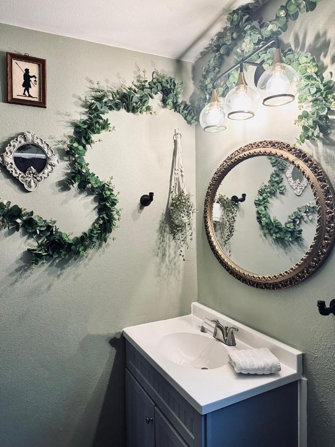 Mr. Mcgregor'S Garden Apartment Salem Bagian luar foto